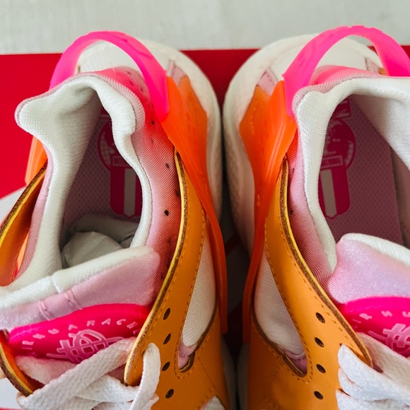 Nike Air Hurache Womens Running Gym Shoes Sneakers Pink Orange Size 6.5 7 new - Picture 4 of 9